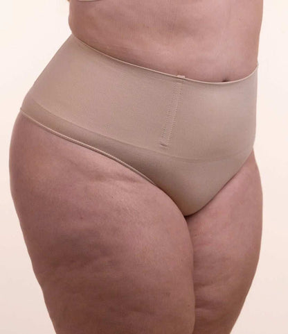 Calcinha Modeladora Não Enrola – ShapeHold™