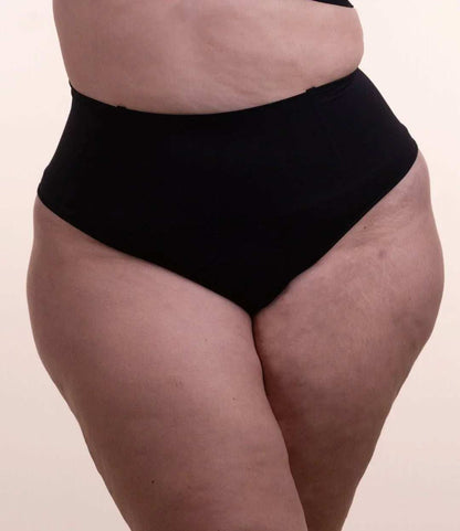 Calcinha Modeladora Não Enrola – ShapeHold™