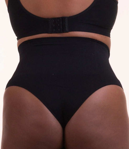 Calcinha Modeladora Não Enrola – ShapeHold™
