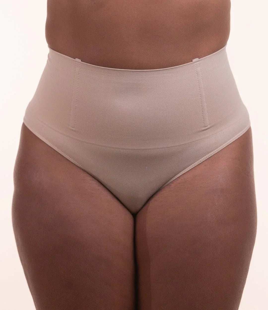 Calcinha Modeladora Não Enrola – ShapeHold™